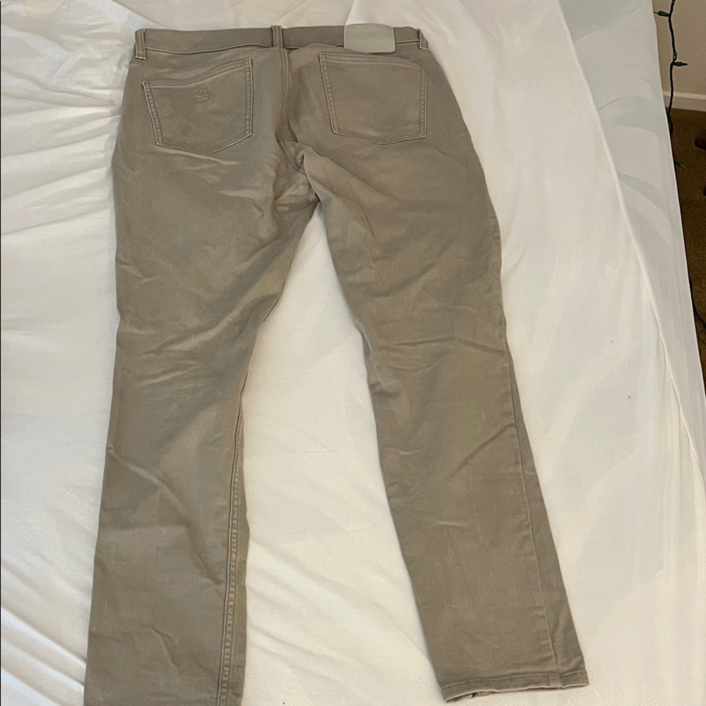 Vuori Benton Stretch Twill Pant (Taupe Color) - Picture 4 of 5